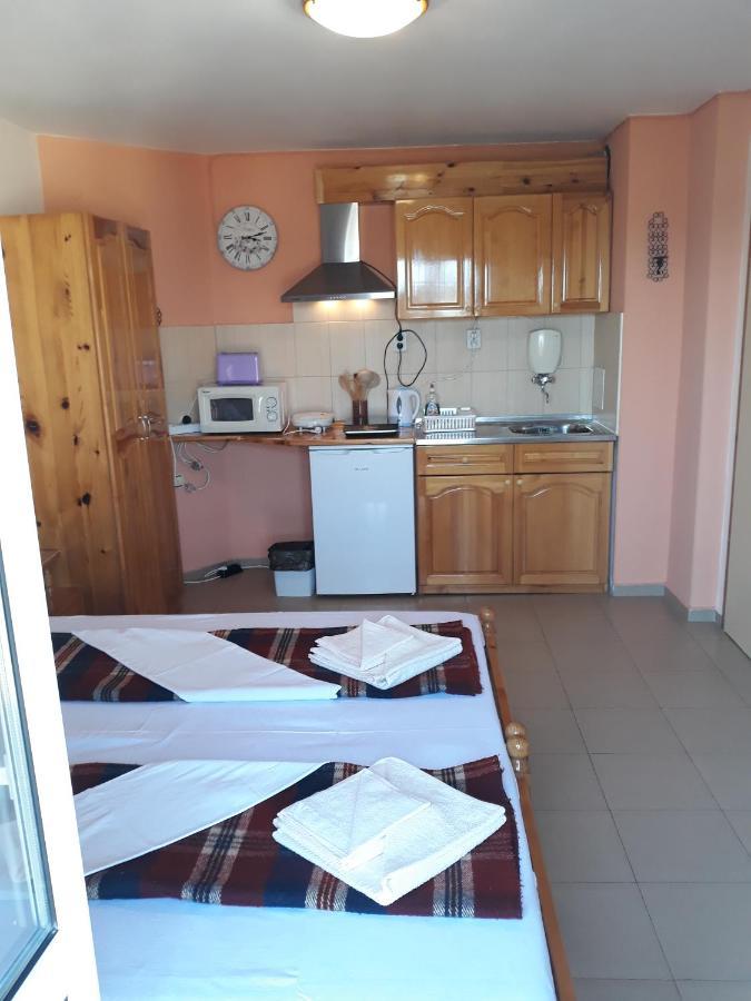 Къща За Гости Каракачанов Sozopol Exterior foto